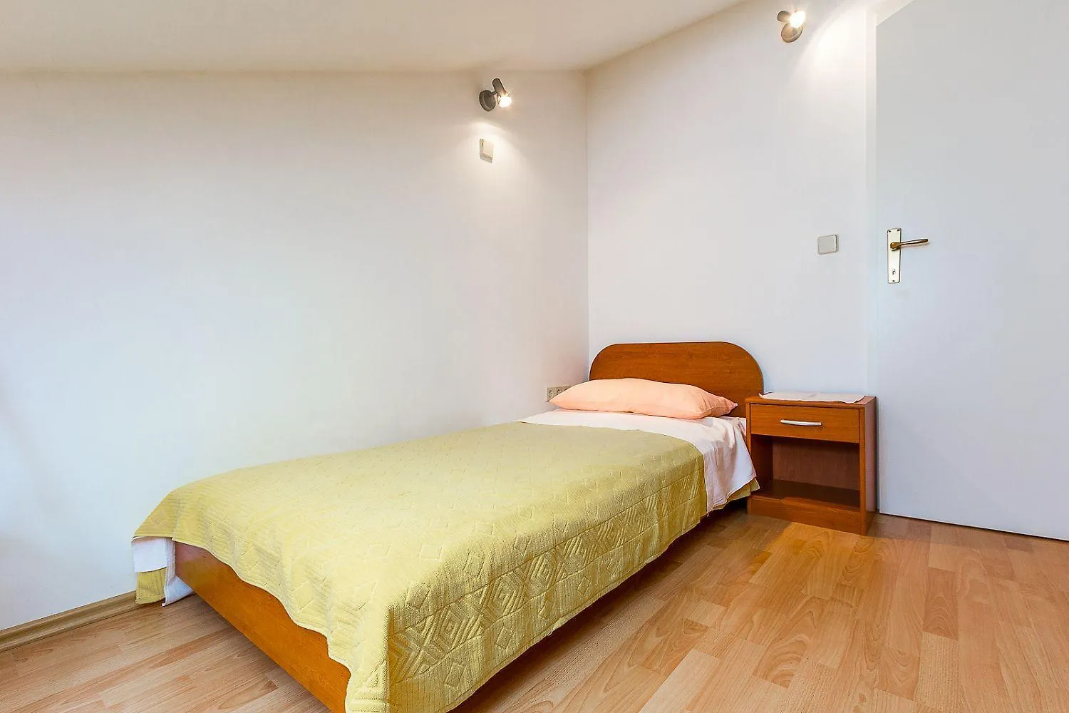Apartment Appartement Nur 800 Meter Bis Zum Sandstrand Mit Klima, Wlan, Haustiere Sind Erlaubt Medulin Croatia
