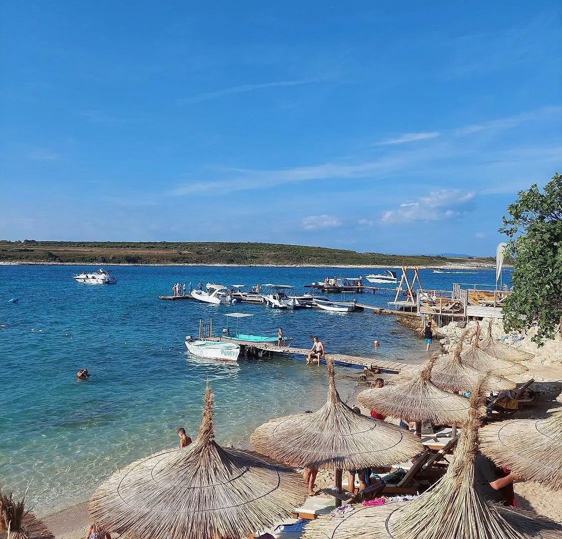 Apartment Appartement Nur 800 Meter Bis Zum Sandstrand Mit Klima, Wlan, Haustiere Sind Erlaubt Medulin Croatia
